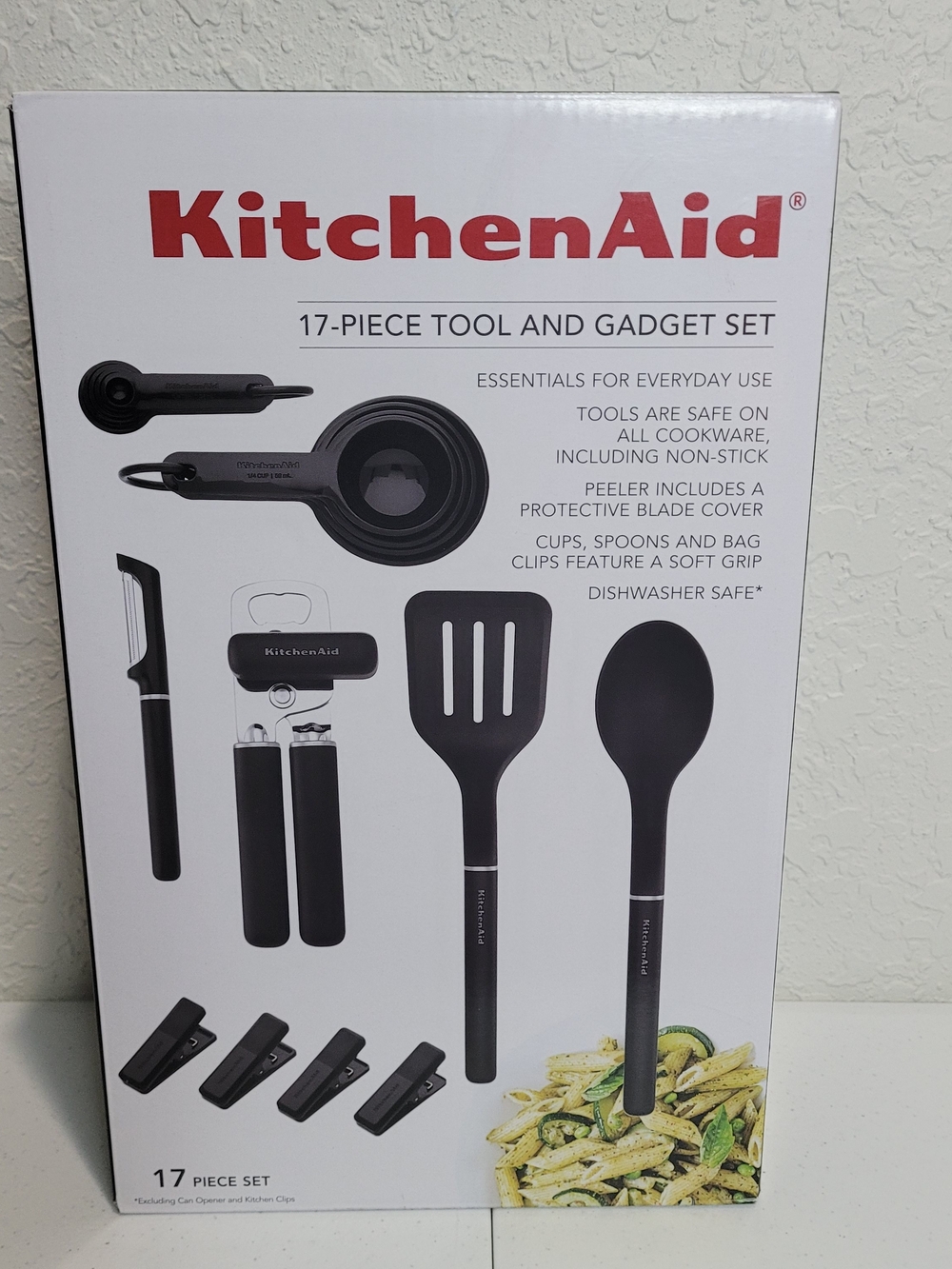 KitchenAid 17 Piece Tool And Gadget Set
